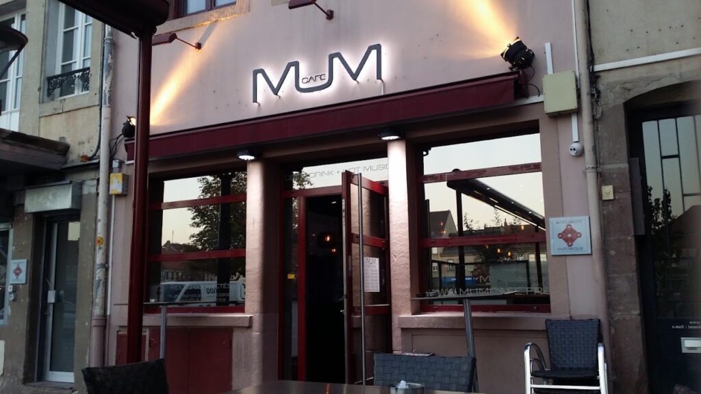 MUM Café