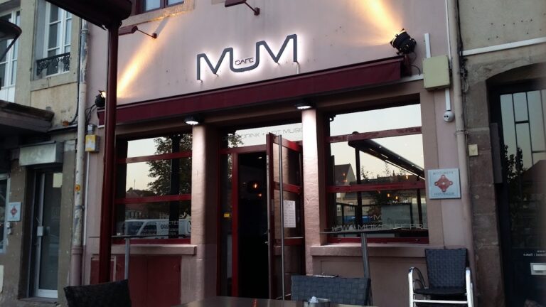 Restaurant MUM Café à Phalsbourg, France — photo 1