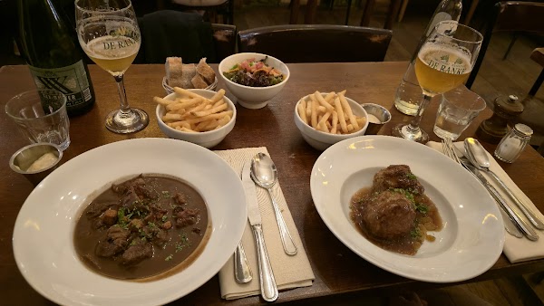 Restaurant Nüetnigenough à Bruxelles, Belgique