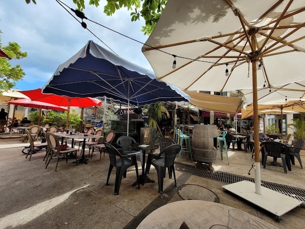 Ô Ti Marché Restaurant, Epicerie Fine, Cave à Vin à Saint-Paul, La Réunion