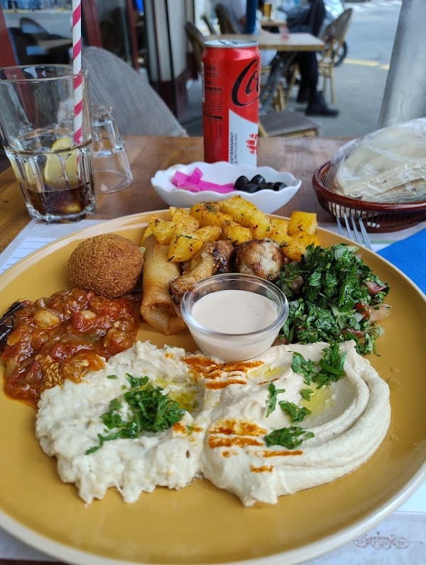 Restaurant Olabar à Pantin, France