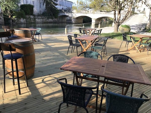 Restaurant Papilles nomades à Jonzac, France