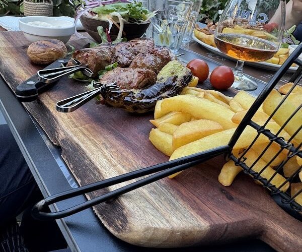 Restaurant Pita Turquoise CINEY à Ciney, Belgique