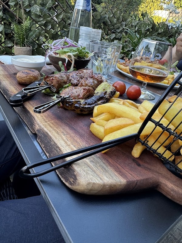 Restaurant Pita Turquoise CINEY à Ciney, Belgique