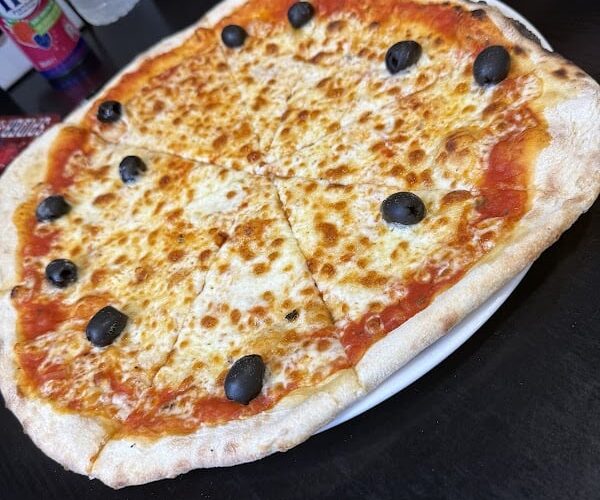 Restaurant Pizza “Au Feu de Bois” à Le Blanc-Mesnil, France