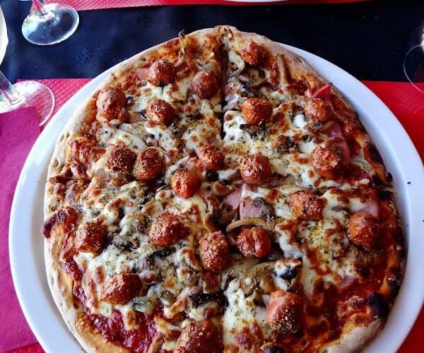 Restaurant Pizzeria Les 4 Pâtes à Carcans, France