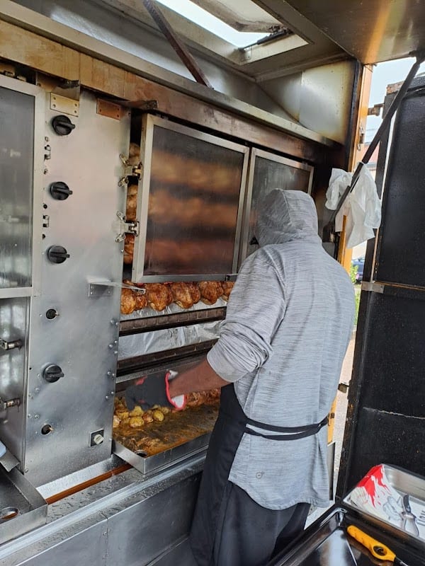 Restaurant Poulet Roti Halal 🐔 Food Truck à Romilly-sur-Seine, France