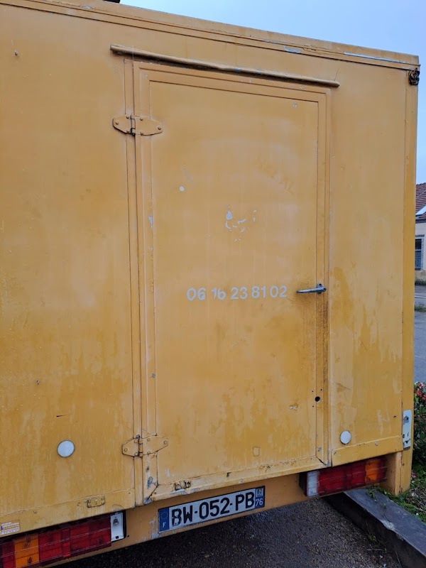 Restaurant Poulet Roti Halal 🐔 Food Truck à Romilly-sur-Seine, France