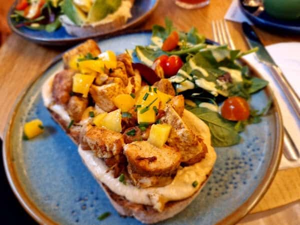 Restaurant POZ” Parvis St-Pierre à Uccle, Belgique