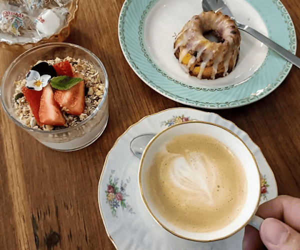 Restaurant Purée de pois à La Hague, France