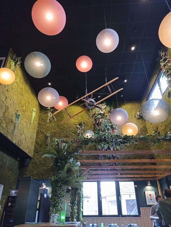 Restaurant Antoinette à Verrières-le-Buisson, France