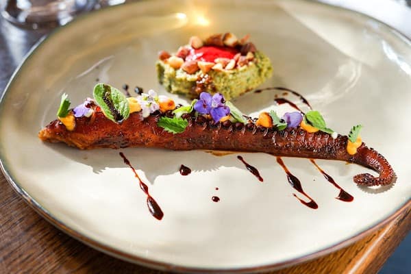 Restaurant de l’Auberge du Château de Leignon par Isabelle Arpin , chambres d’hôtes et gîtes à Ciney, Belgique