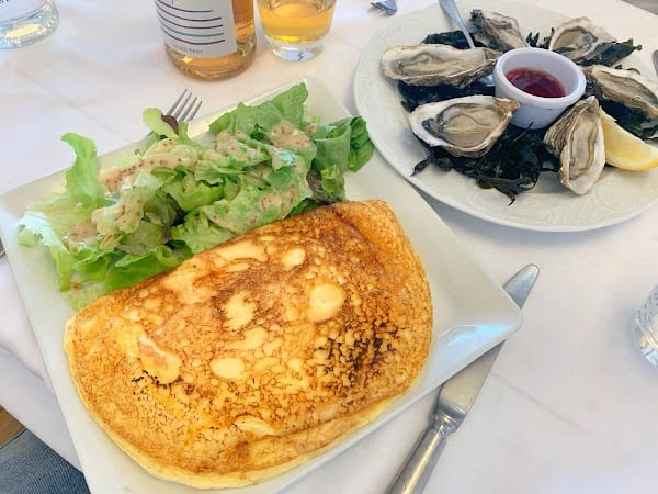 Restaurant Du Guesclin à Le Mont-Saint-Michel, France