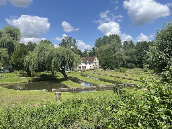 Restaurant du Moulin à Paroy-sur-Tholon, France