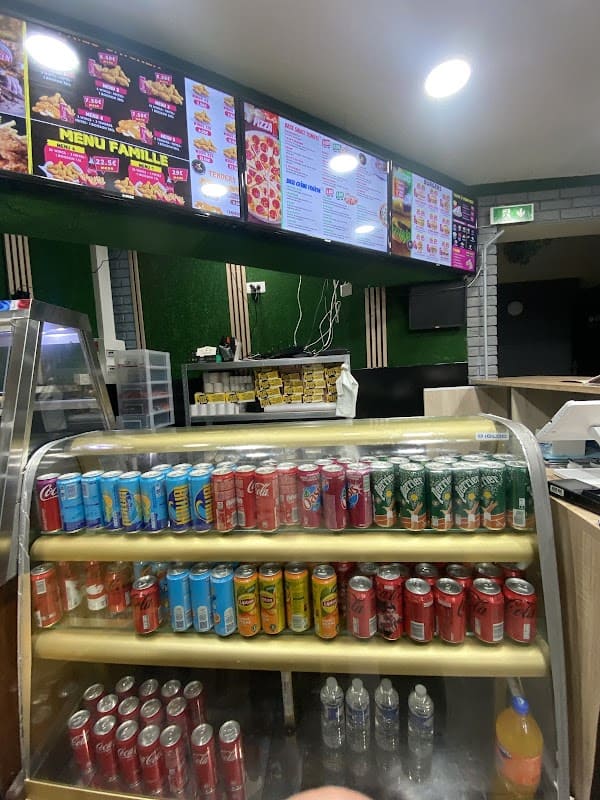 Restaurant Étoile à Pantin, France