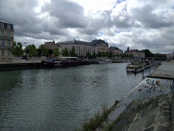 Restaurant & Imbiss à Verdun, France