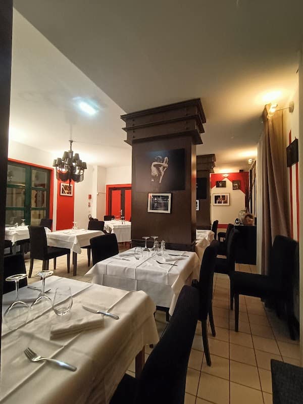 Restaurant La Cour du Théâtre à Martigues, France