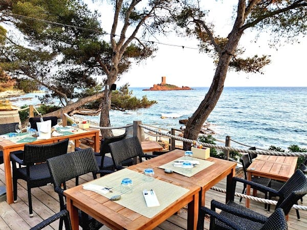 Restaurant La Plage De L’ile D’or à Saint-Raphaël, France
