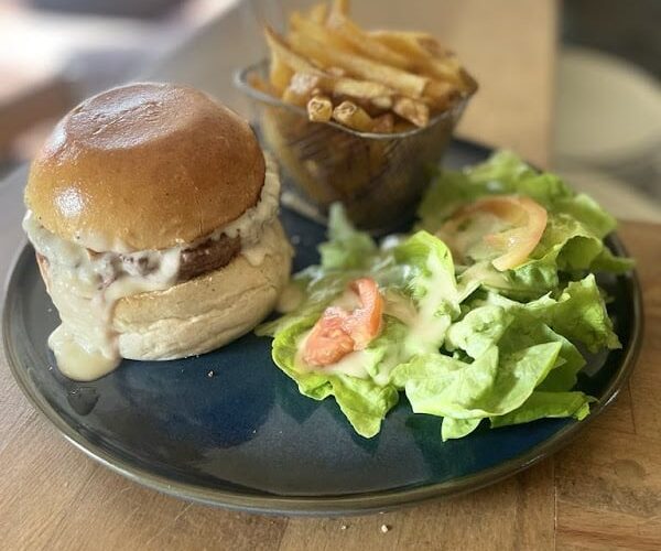 Restaurant La rivière à La Hague, France