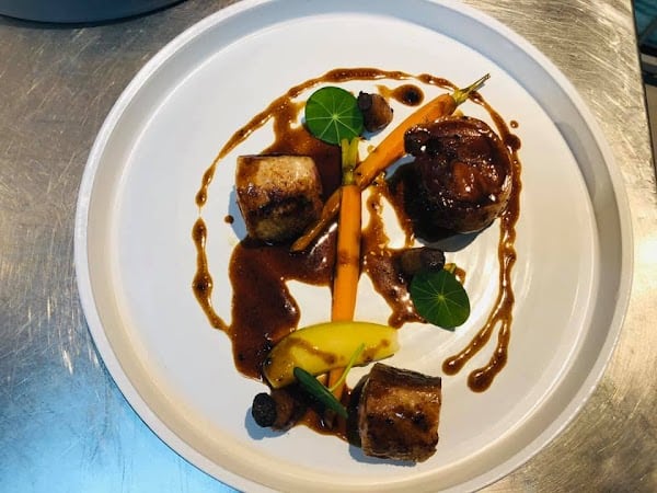 Restaurant Le Château de Parivaux à Gorcy, France