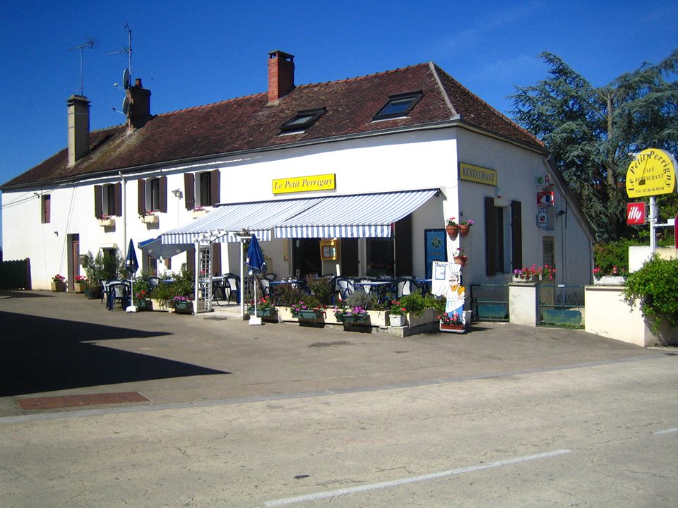 Restaurant Le petit Perrigny à Perrigny, France