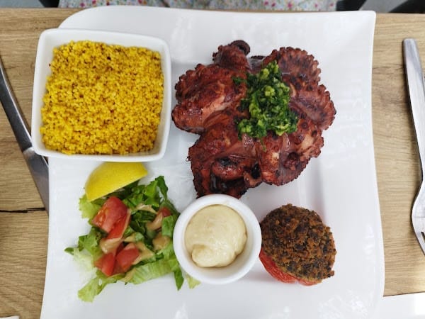 RESTAURANT LE VIADUC à Martigues, France