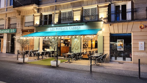 Restaurant Les Poteaux Carrés à Saint-Étienne, France