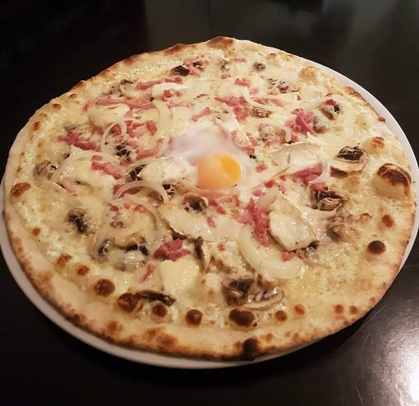 Restaurant les reflets du Périgord /chez titi à Saint-Mitre-les-Remparts, France