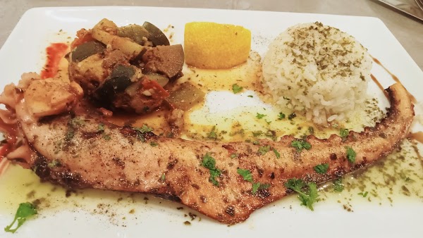 Restaurant L’Insolit…. à Le Grau-du-Roi, France