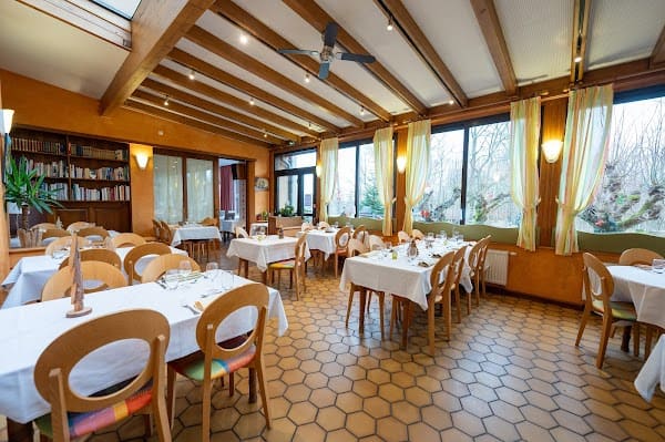 Restaurant “Notre Dame de Bonne Fontaine” à Danne-et-Quatre-Vents, France