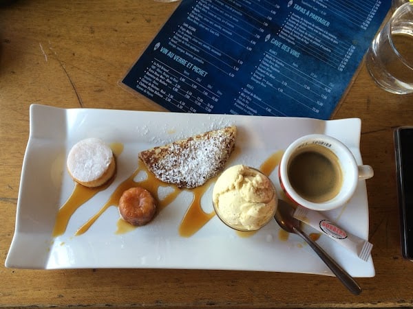 restaurant à Carcans, France