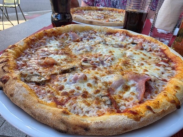 Restaurant pizzeria italiano à Saverne, France