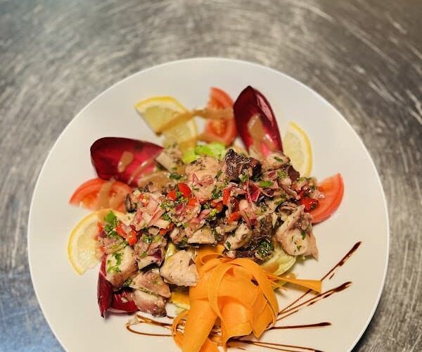 Restaurant Pizzeria sous les Pins à Martigues, France