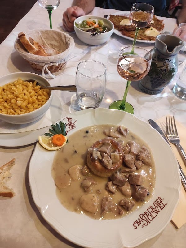Restaurant S’Bastberger Stuewel à Bouxwiller, France