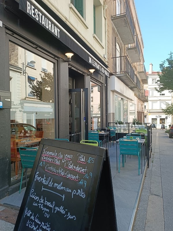 Restaurant Un Eléphant dans Un Jeu de Quilles à Saint-Étienne, France