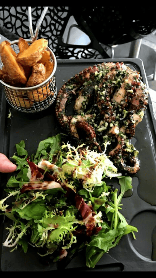 Restaurant Salad’bar & Co crêperie à Bandol, France