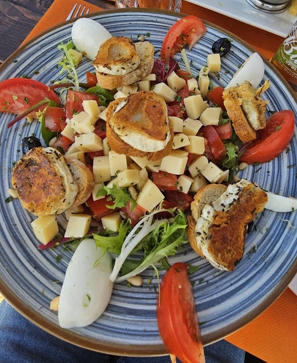 Restaurant Salad’bar & Co crêperie à Bandol, France