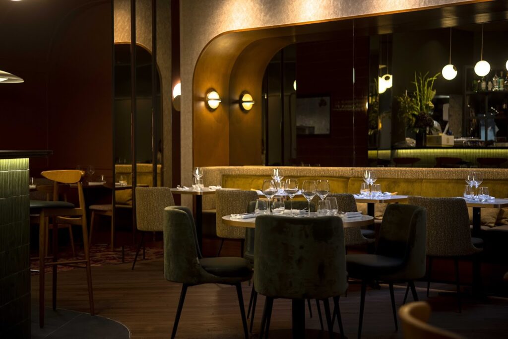 Restaurant Sphère à Paris, France