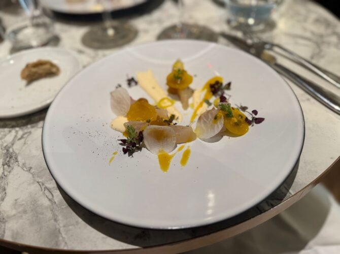 Restaurant Sphère à Paris, France