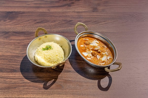 Restaurant Stunning Land à Bobigny, France