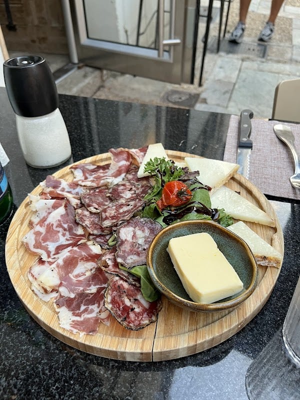 Restaurant Sur la Braise à Ajaccio, France