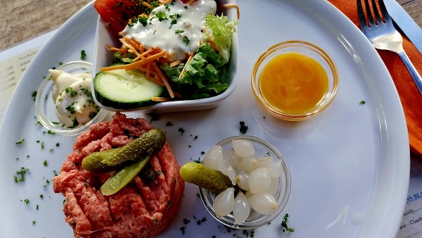 Restaurant Taverne-Brasserie ‘L’Elysee Beaufort’ à Huy, Belgique