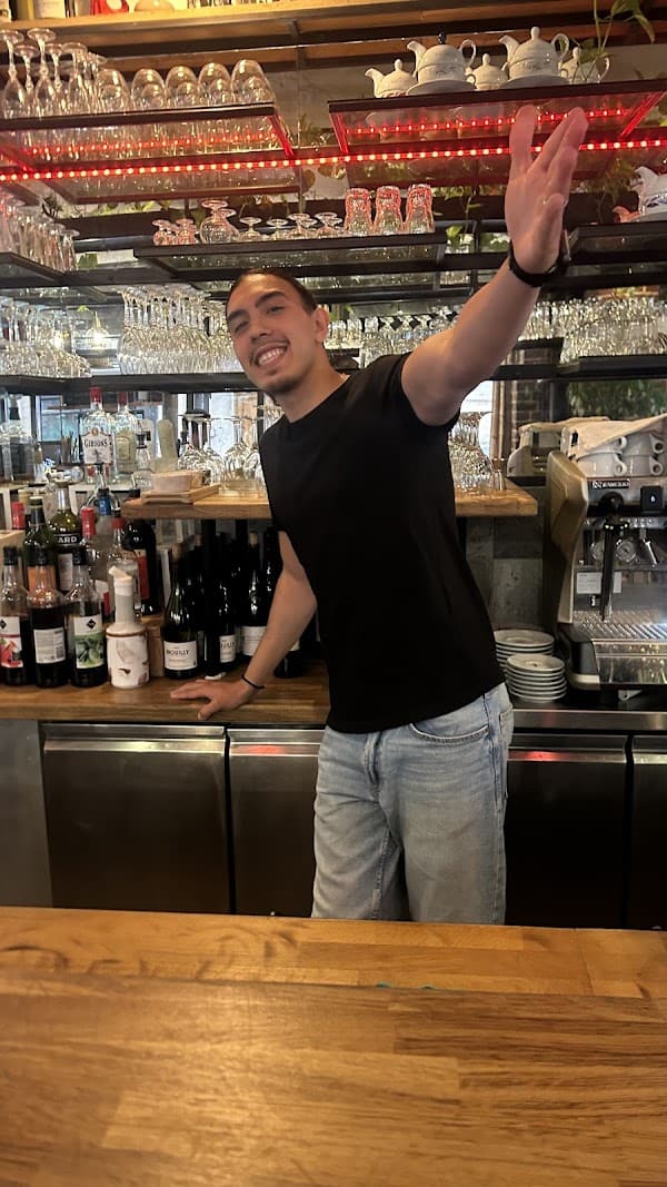 Restaurant Tchao Pantin à Pantin, France