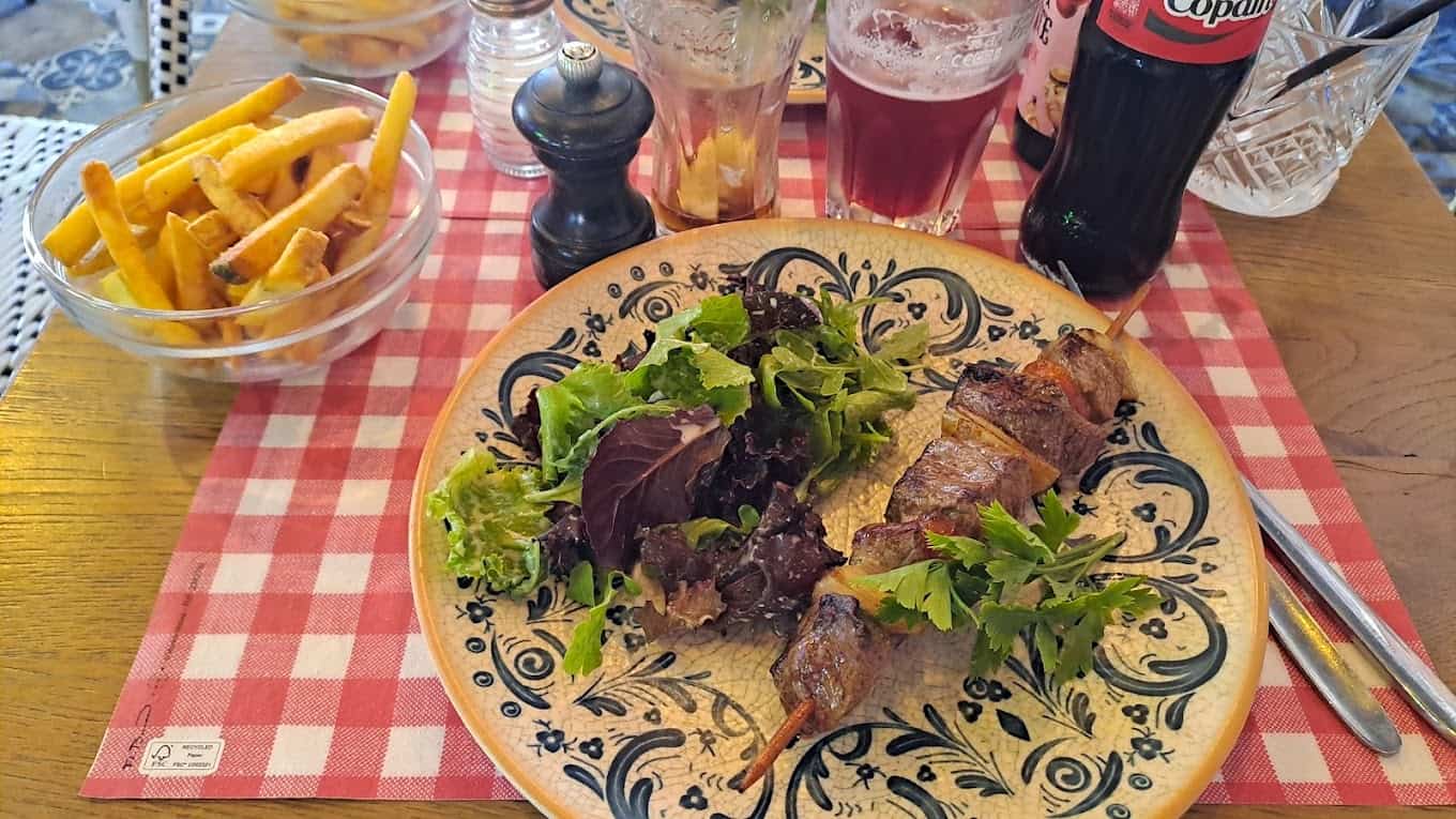 Restaurant The Rooster french gastro pub à Saint-Raphaël, France