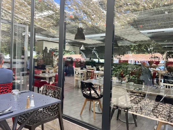 Restaurant The Suspended Time à Saint-Jean-de-Védas, France