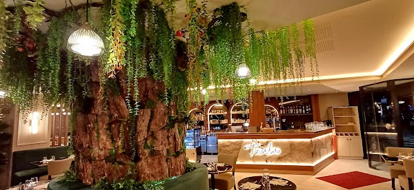 Restaurant Tirondino à Drancy, France