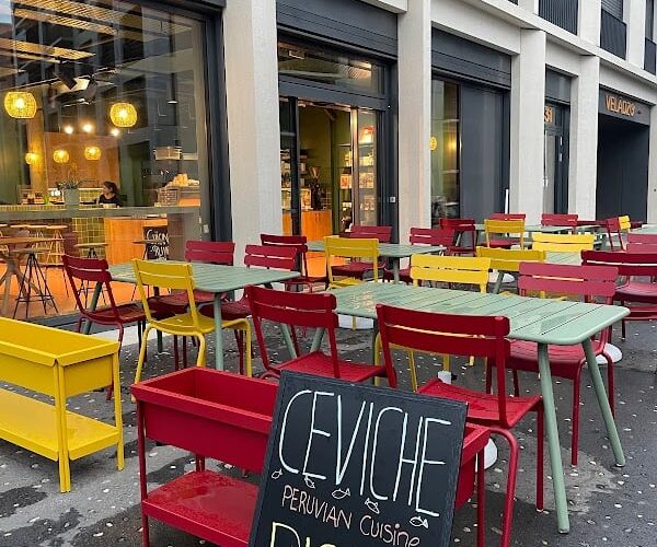 Viajero Coffee shop & restaurant à Bulle, Suisse