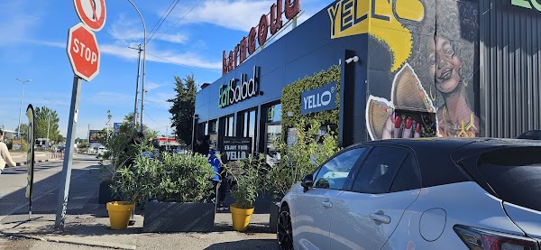 Restaurant YELLO à Les Pennes-Mirabeau, France