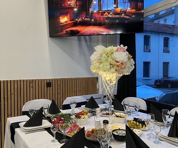 Restaurant Yerevan Garden à Saint-Étienne, France