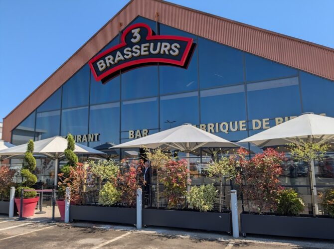 Restaurant 3 Brasseurs Sochaux à Sochaux, France